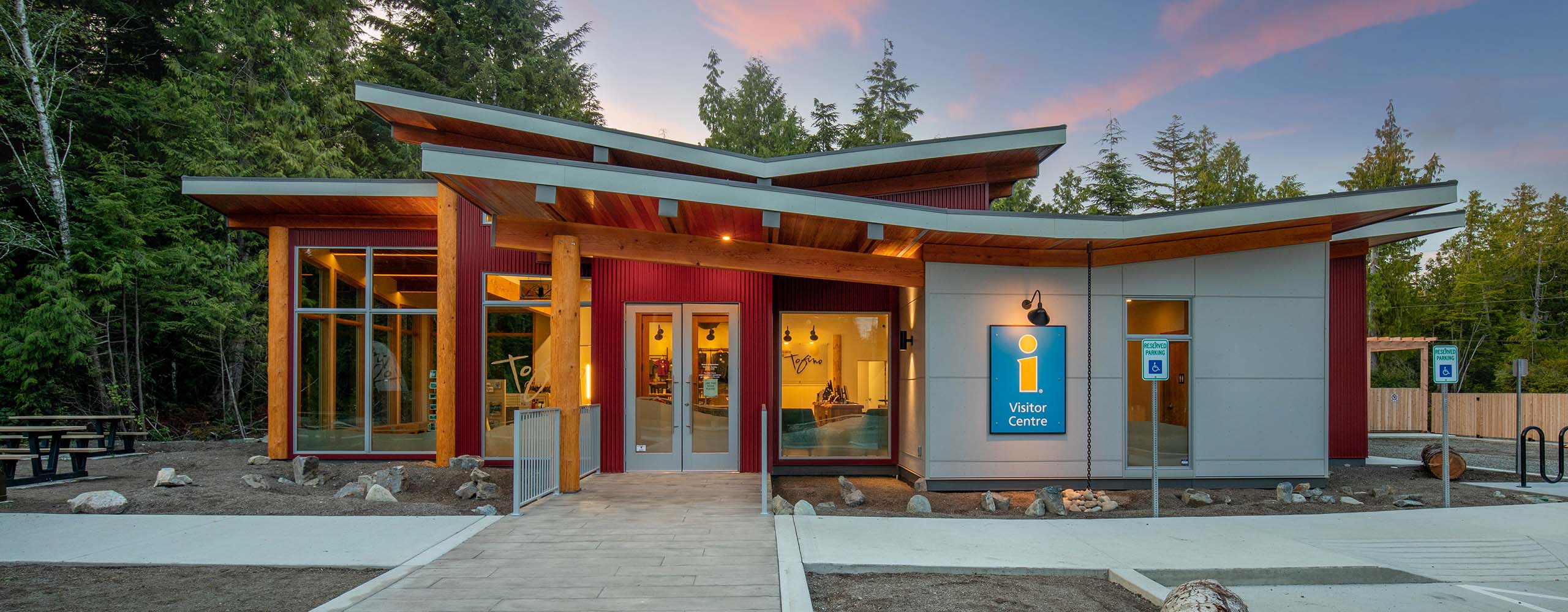 Tourism Tofino Centre