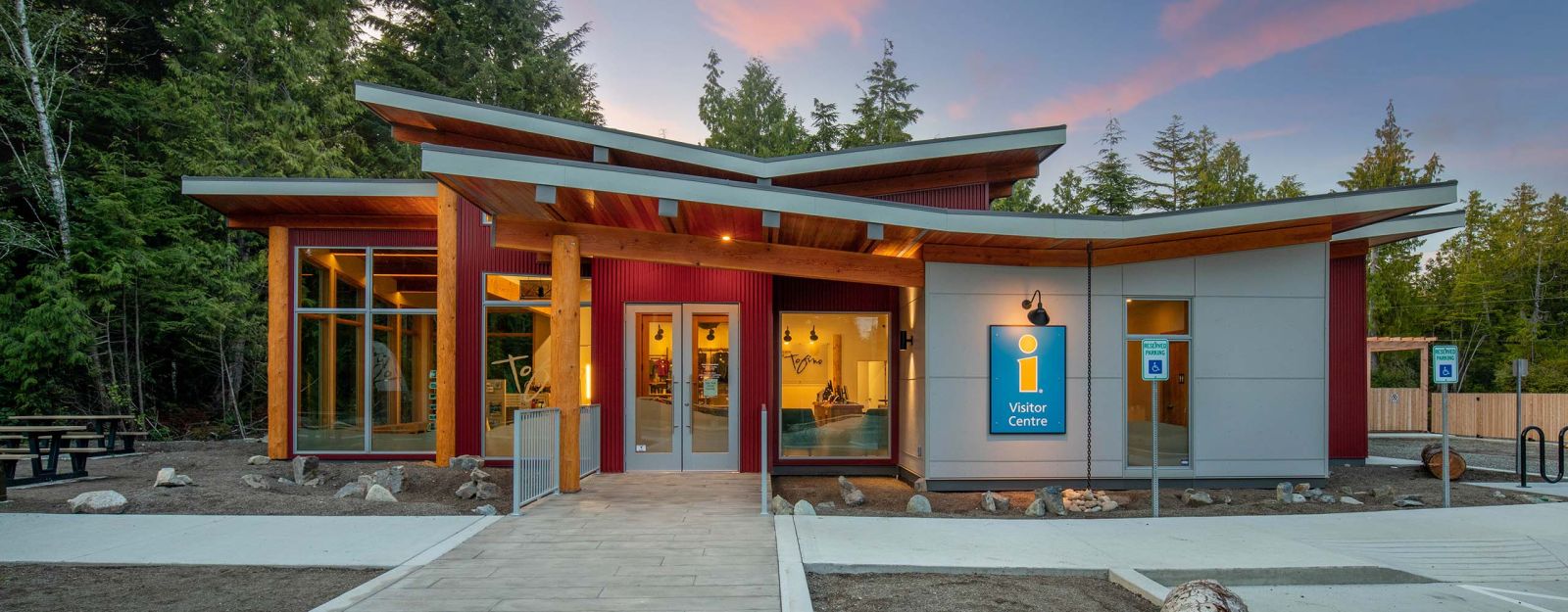 Tourism Tofino Centre